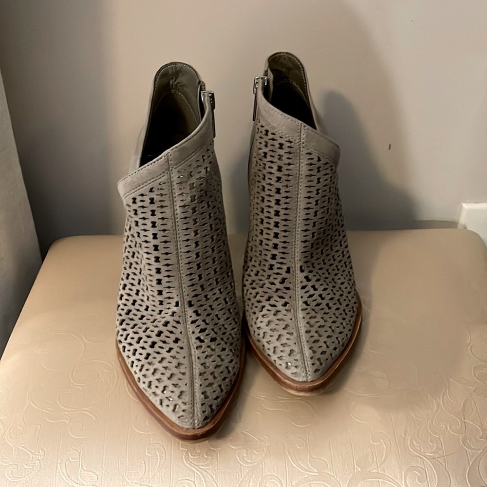 Vince Camuto Lorva Booties